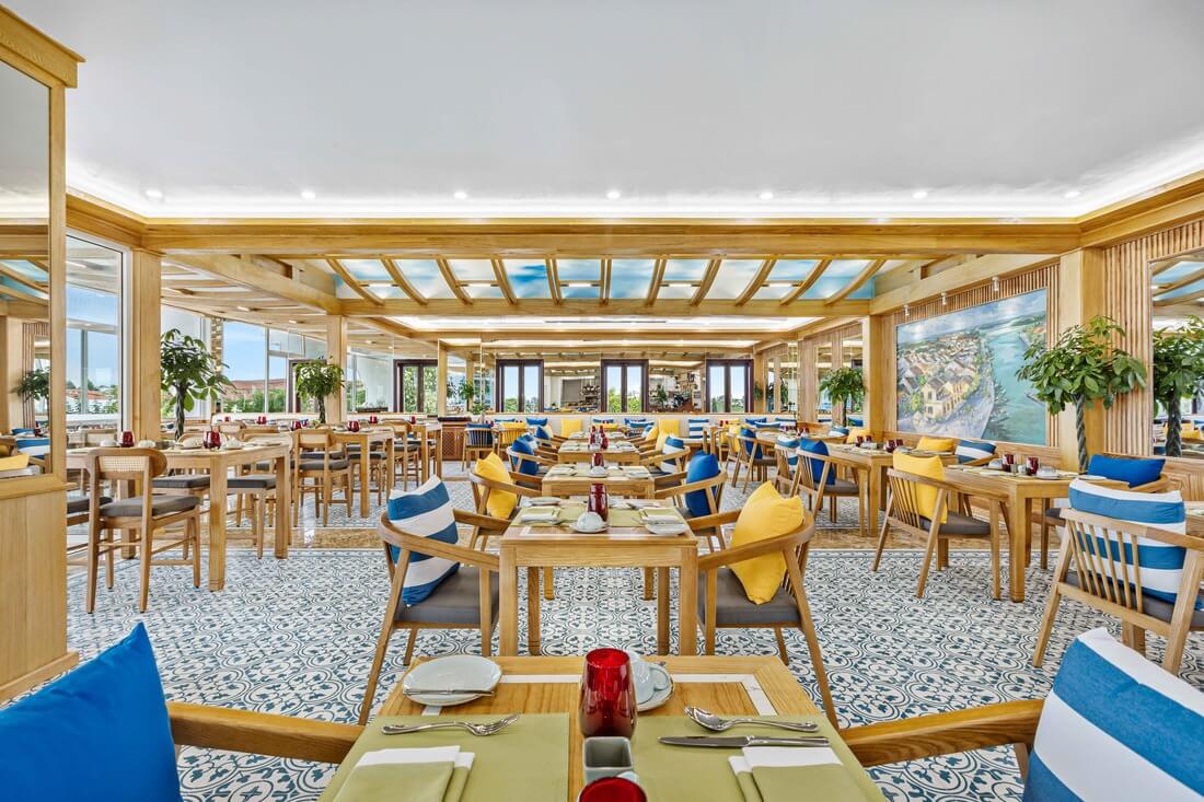 Nhà hàng Xưa & Nay