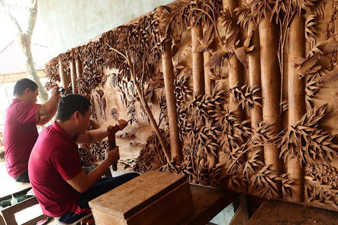 호이안 어우락 우드 아트의 목조 조각 작품