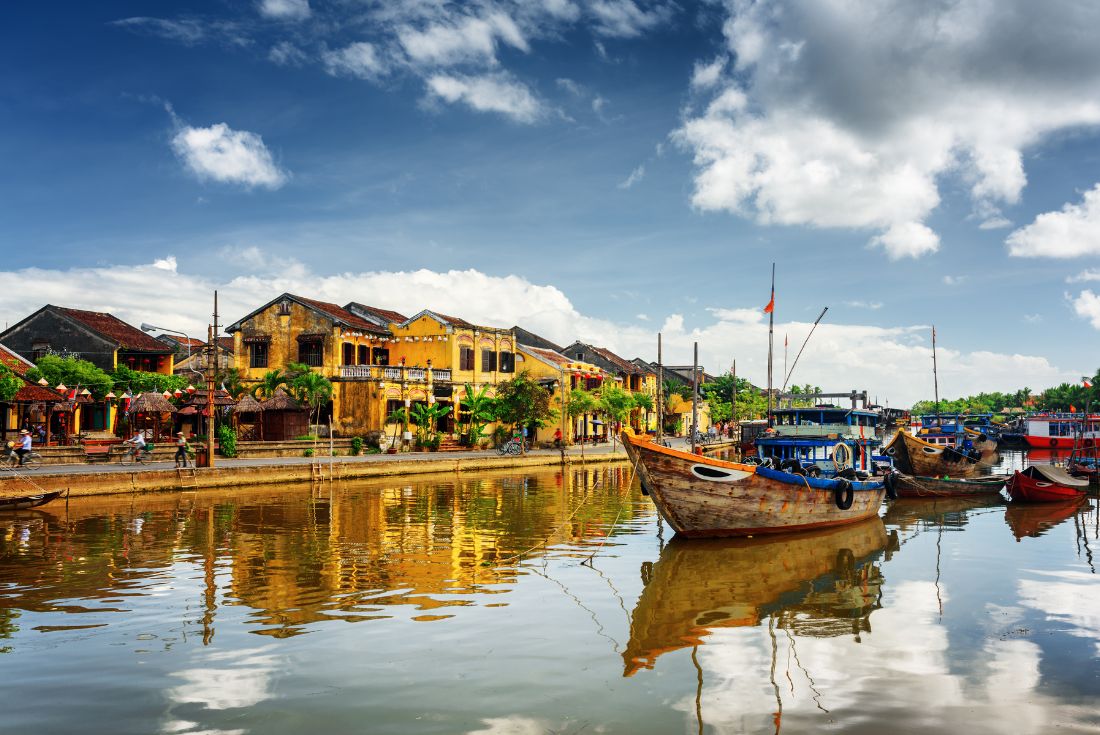 Thu Bon river