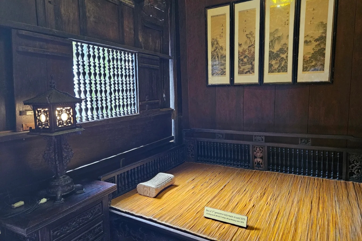 tan ky old house